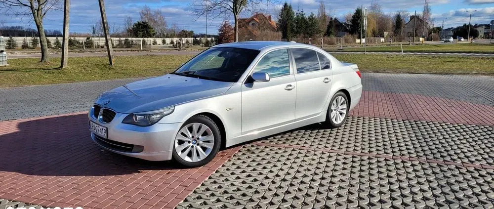 bełchatów BMW Seria 5 cena 31000 przebieg: 339000, rok produkcji 2008 z Bełchatów